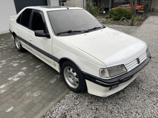 Белый Пежо 405, объемом двигателя 2 л и пробегом 160 тыс. км за 800 $, фото 1 на Automoto.ua