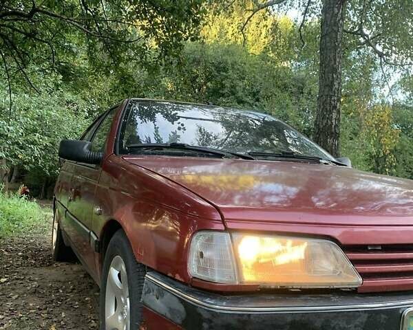 Красный Пежо 405, объемом двигателя 1.9 л и пробегом 300 тыс. км за 548 $, фото 1 на Automoto.ua