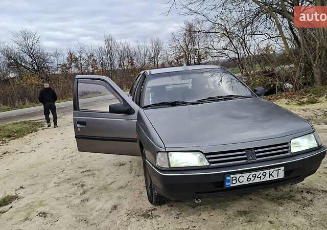 Серый Пежо 405, объемом двигателя 1.8 л и пробегом 230 тыс. км за 1000 $, фото 1 на Automoto.ua