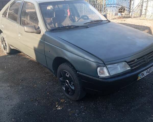 Серый Пежо 405, объемом двигателя 1.8 л и пробегом 380 тыс. км за 1350 $, фото 1 на Automoto.ua