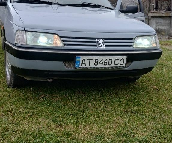 Серый Пежо 405, объемом двигателя 1.6 л и пробегом 317 тыс. км за 2000 $, фото 1 на Automoto.ua