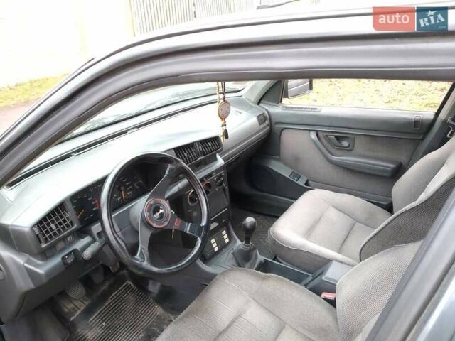 Серый Пежо 405, объемом двигателя 2 л и пробегом 278 тыс. км за 999 $, фото 1 на Automoto.ua