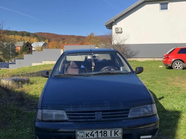 Синий Пежо 405, объемом двигателя 1 л и пробегом 1000 тыс. км за 451 $, фото 1 на Automoto.ua