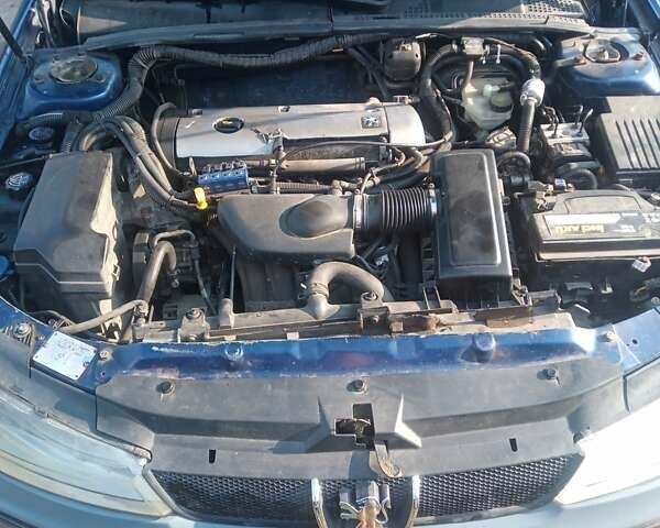 Синий Пежо 406, объемом двигателя 2 л и пробегом 200 тыс. км за 1600 $, фото 1 на Automoto.ua