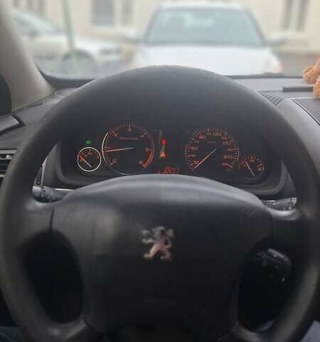 Сірий Пежо 407, об'ємом двигуна 2 л та пробігом 310 тис. км за 3700 $, фото 1 на Automoto.ua