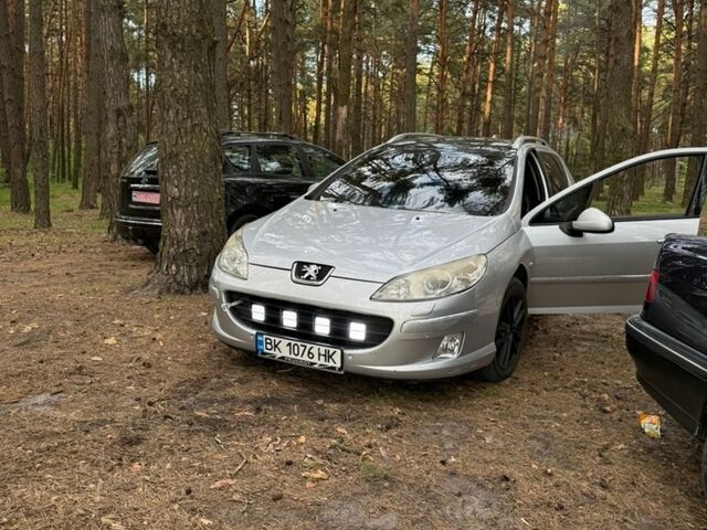Серый Пежо 407, объемом двигателя 1.56 л и пробегом 350 тыс. км за 5700 $, фото 1 на Automoto.ua