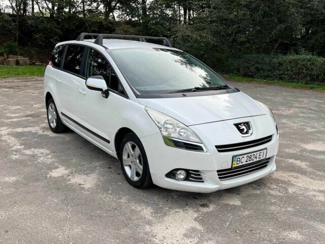 Білий Пежо 5008, об'ємом двигуна 1.6 л та пробігом 270 тис. км за 7900 $, фото 1 на Automoto.ua