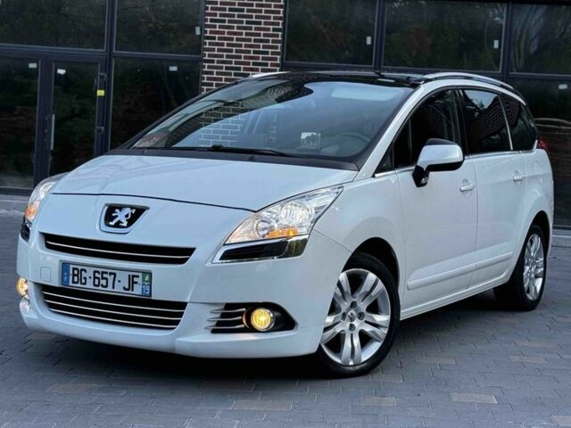 Белый Пежо 5008, объемом двигателя 1.6 л и пробегом 205 тыс. км за 9000 $, фото 1 на Automoto.ua