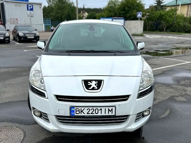 Білий Пежо 5008, об'ємом двигуна 1.6 л та пробігом 200 тис. км за 6999 $, фото 1 на Automoto.ua