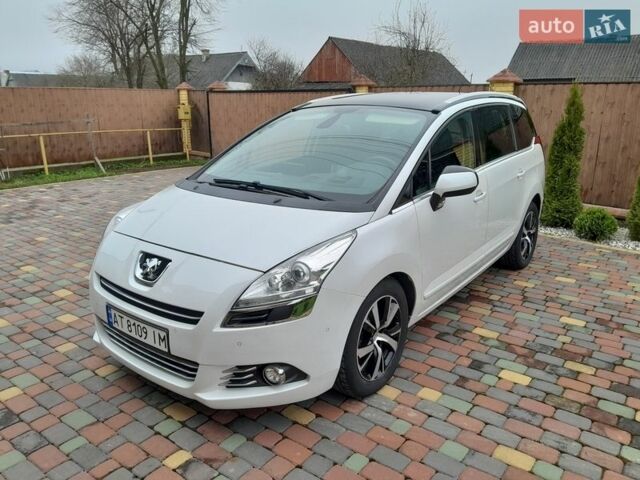 Білий Пежо 5008, об'ємом двигуна 2 л та пробігом 243 тис. км за 10500 $, фото 1 на Automoto.ua