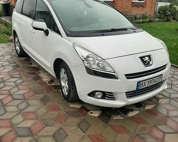 Білий Пежо 5008, об'ємом двигуна 1.6 л та пробігом 344 тис. км за 7600 $, фото 1 на Automoto.ua