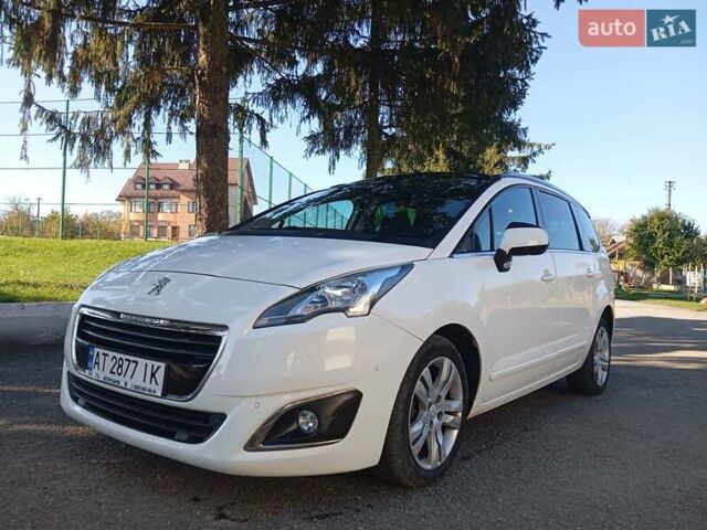 Белый Пежо 5008, объемом двигателя 1.6 л и пробегом 167 тыс. км за 9500 $, фото 1 на Automoto.ua