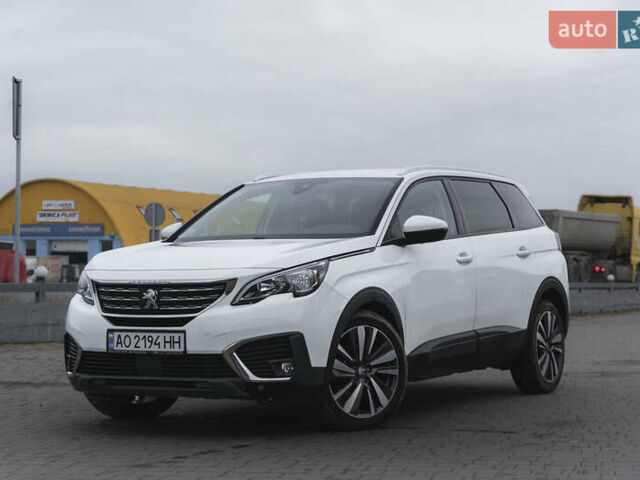 Білий Пежо 5008, об'ємом двигуна 1.6 л та пробігом 219 тис. км за 17500 $, фото 1 на Automoto.ua