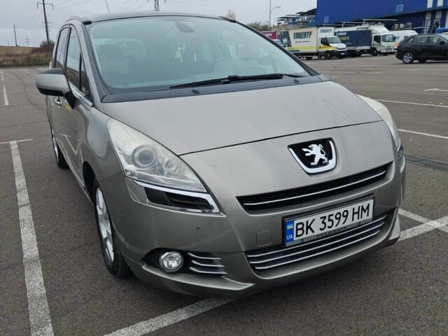 Бежевый Пежо 5008, объемом двигателя 1.6 л и пробегом 194 тыс. км за 8500 $, фото 1 на Automoto.ua