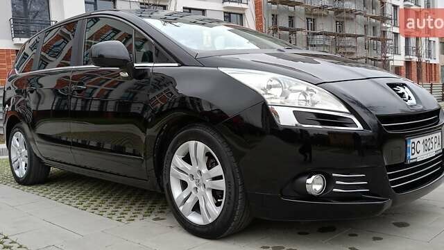 Черный Пежо 5008, объемом двигателя 1.56 л и пробегом 304 тыс. км за 8400 $, фото 1 на Automoto.ua