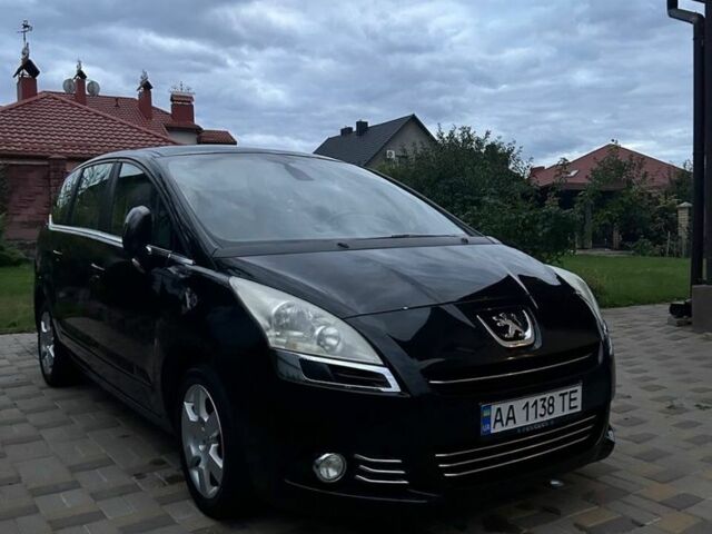 Черный Пежо 5008, объемом двигателя 1.6 л и пробегом 330 тыс. км за 6200 $, фото 1 на Automoto.ua