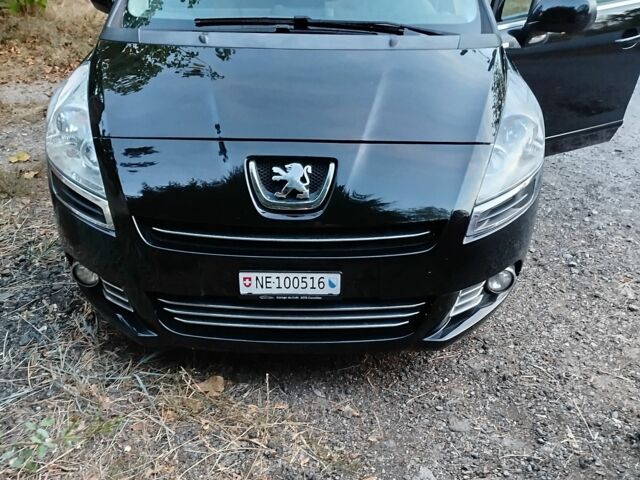 Чорний Пежо 5008, об'ємом двигуна 1.6 л та пробігом 210 тис. км за 7200 $, фото 1 на Automoto.ua