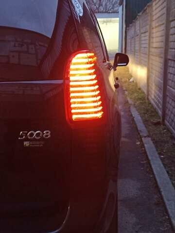 Чорний Пежо 5008, об'ємом двигуна 2 л та пробігом 250 тис. км за 8500 $, фото 1 на Automoto.ua