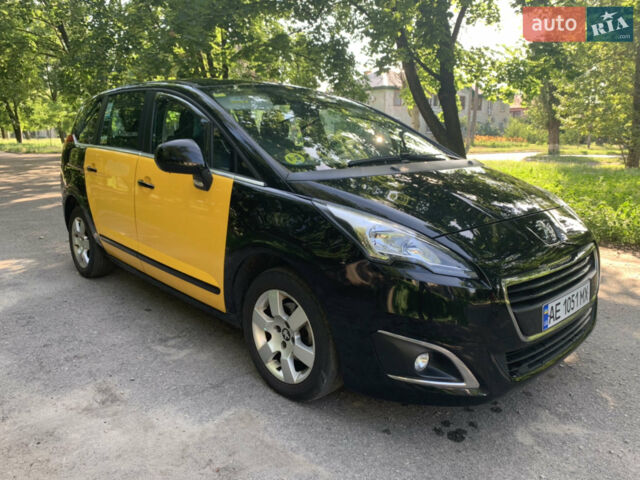 Черный Пежо 5008, объемом двигателя 1.6 л и пробегом 381 тыс. км за 8000 $, фото 1 на Automoto.ua