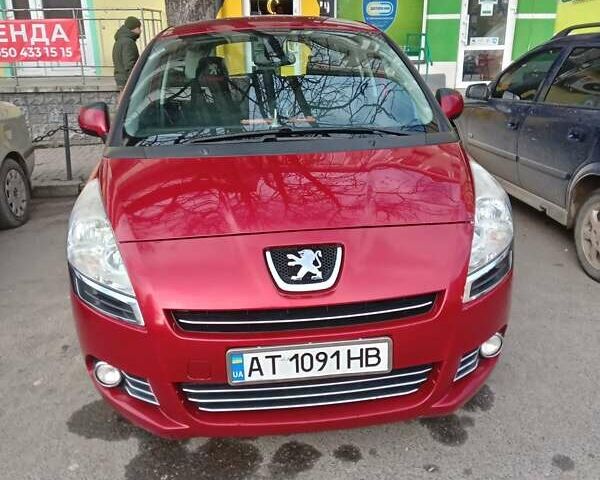Красный Пежо 5008, объемом двигателя 1.56 л и пробегом 249 тыс. км за 7750 $, фото 1 на Automoto.ua