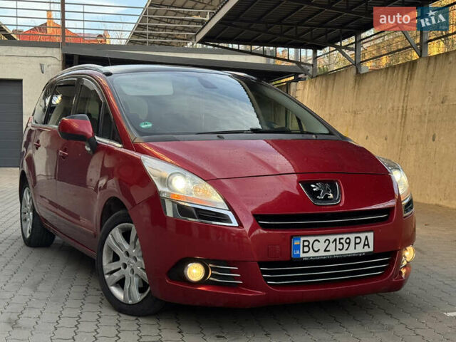 Красный Пежо 5008, объемом двигателя 2 л и пробегом 315 тыс. км за 8500 $, фото 1 на Automoto.ua