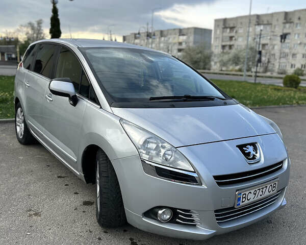 Пежо 5008, объемом двигателя 1.56 л и пробегом 269 тыс. км за 7200 $, фото 1 на Automoto.ua