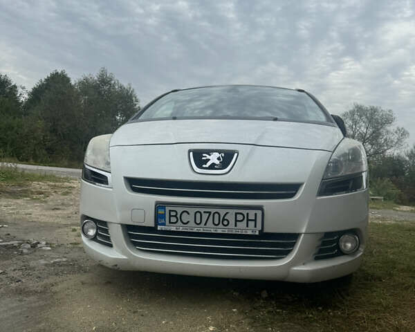 Пежо 5008, объемом двигателя 2 л и пробегом 233 тыс. км за 10500 $, фото 1 на Automoto.ua