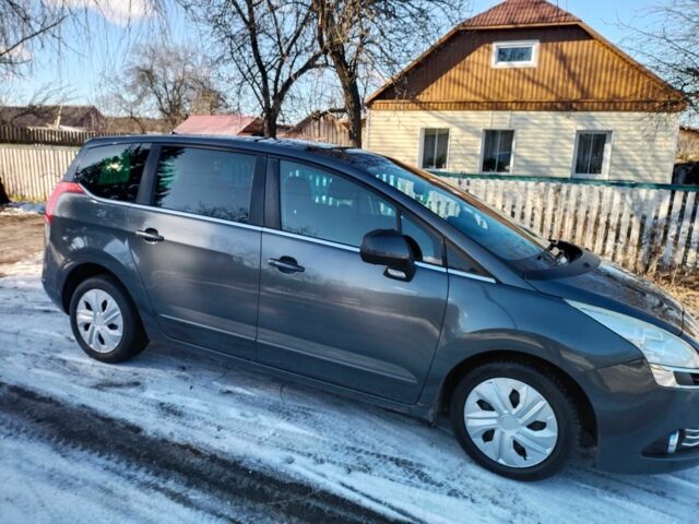 Пежо 5008 2009 в Малине на Automoto.ua Серый Пежо 5008, объемом двигателя 0 л и пробегом 1000 тыс. км за 5500 $, фото 1 на Automoto.ua