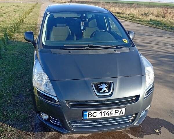 Сірий Пежо 5008, об'ємом двигуна 1.56 л та пробігом 283 тис. км за 6500 $, фото 1 на Automoto.ua