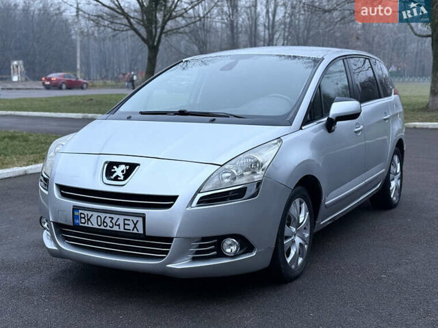 Сірий Пежо 5008, об'ємом двигуна 1.56 л та пробігом 227 тис. км за 6300 $, фото 1 на Automoto.ua