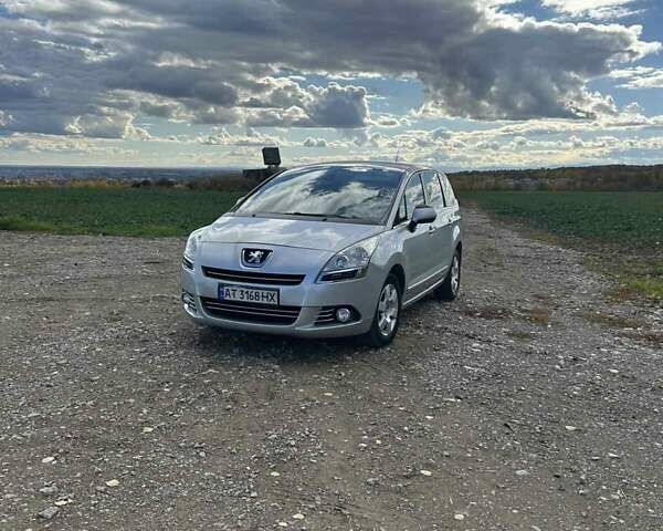 Пежо 5008 2010 в Ивано-Франковске на Automoto.ua Серый Пежо 5008, объемом двигателя 1.56 л и пробегом 227 тыс. км за 8100 $, фото 1 на Automoto.ua