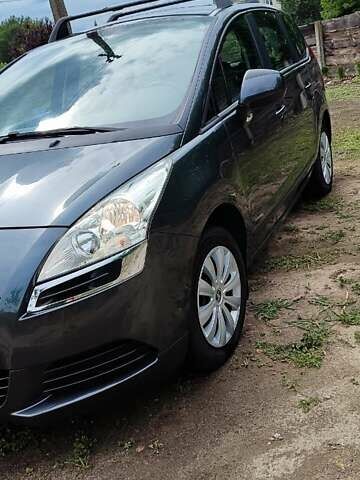Сірий Пежо 5008, об'ємом двигуна 1.56 л та пробігом 254 тис. км за 7450 $, фото 1 на Automoto.ua