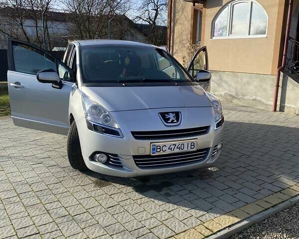 Сірий Пежо 5008, об'ємом двигуна 1.56 л та пробігом 271 тис. км за 7800 $, фото 1 на Automoto.ua