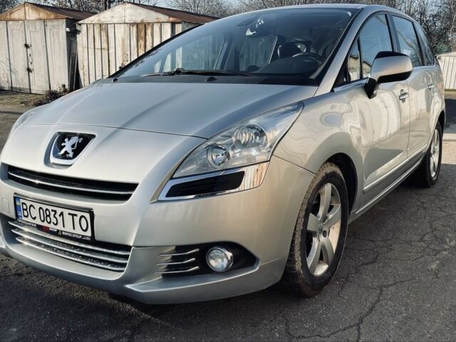 Серый Пежо 5008, объемом двигателя 2 л и пробегом 239 тыс. км за 8700 $, фото 1 на Automoto.ua