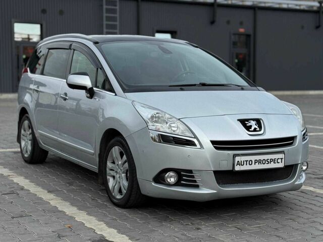 Сірий Пежо 5008, об'ємом двигуна 1.6 л та пробігом 268 тис. км за 7500 $, фото 1 на Automoto.ua