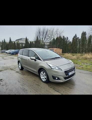 Сірий Пежо 5008, об'ємом двигуна 1.56 л та пробігом 210 тис. км за 10500 $, фото 1 на Automoto.ua