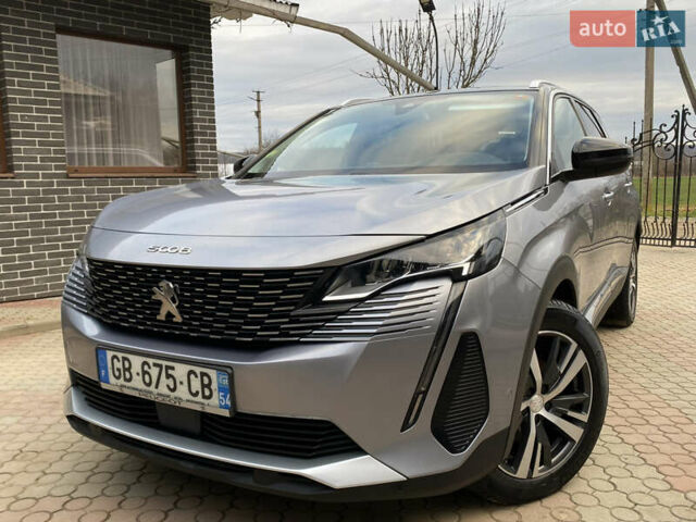 Серый Пежо 5008, объемом двигателя 1.5 л и пробегом 163 тыс. км за 23600 $, фото 1 на Automoto.ua