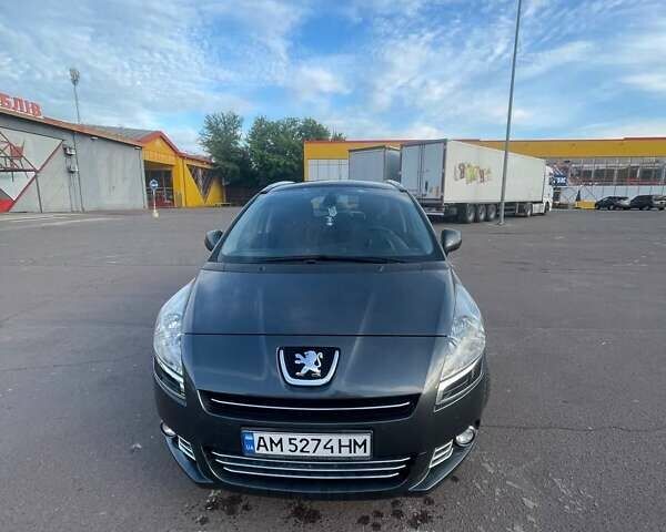 Сірий Пежо 5008, об'ємом двигуна 1.6 л та пробігом 144 тис. км за 8599 $, фото 1 на Automoto.ua