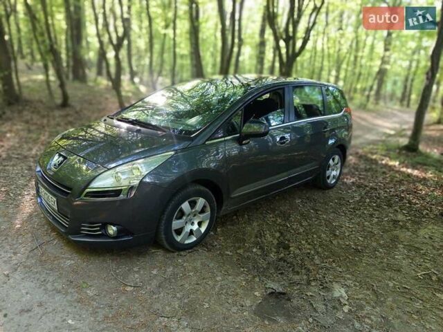 Серый Пежо 5008, объемом двигателя 1.6 л и пробегом 270 тыс. км за 7500 $, фото 1 на Automoto.ua