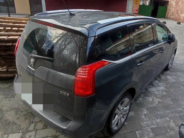 Серый Пежо 5008, объемом двигателя 2 л и пробегом 270 тыс. км за 9500 $, фото 1 на Automoto.ua