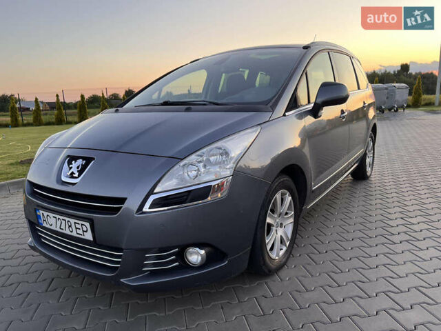 Серый Пежо 5008, объемом двигателя 2 л и пробегом 307 тыс. км за 8900 $, фото 1 на Automoto.ua