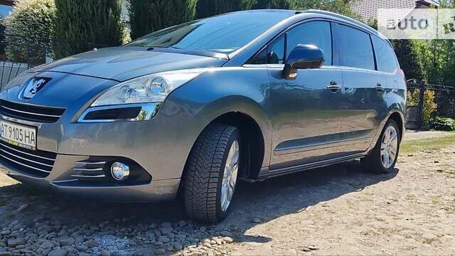 Сірий Пежо 5008, об'ємом двигуна 1.6 л та пробігом 245 тис. км за 7800 $, фото 1 на Automoto.ua