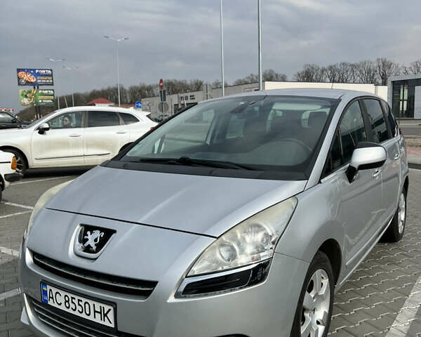 Сірий Пежо 5008, об'ємом двигуна 1.6 л та пробігом 271 тис. км за 8500 $, фото 1 на Automoto.ua