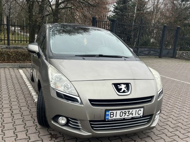 Сірий Пежо 5008, об'ємом двигуна 1.6 л та пробігом 264 тис. км за 6500 $, фото 1 на Automoto.ua