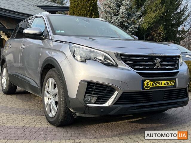 Серый Пежо 5008, объемом двигателя 2 л и пробегом 222 тыс. км за 19999 $, фото 1 на Automoto.ua