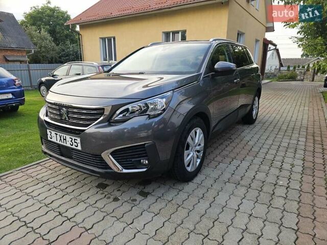 Серый Пежо 5008, объемом двигателя 1.2 л и пробегом 174 тыс. км за 16400 $, фото 1 на Automoto.ua
