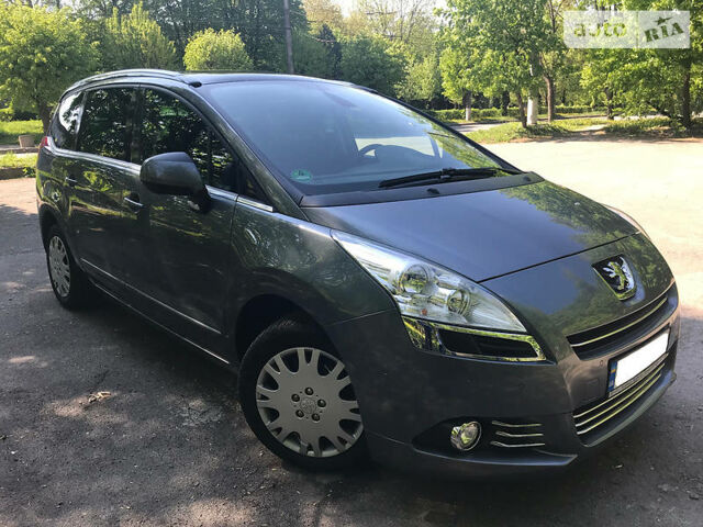 Сірий Пежо 5008, об'ємом двигуна 2 л та пробігом 175 тис. км за 11000 $, фото 1 на Automoto.ua