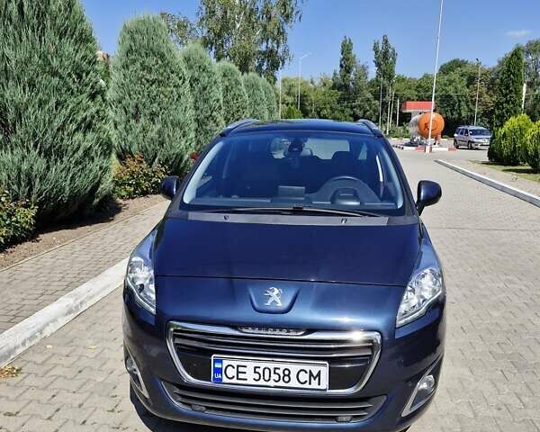 Синій Пежо 5008, об'ємом двигуна 1.6 л та пробігом 260 тис. км за 10000 $, фото 1 на Automoto.ua