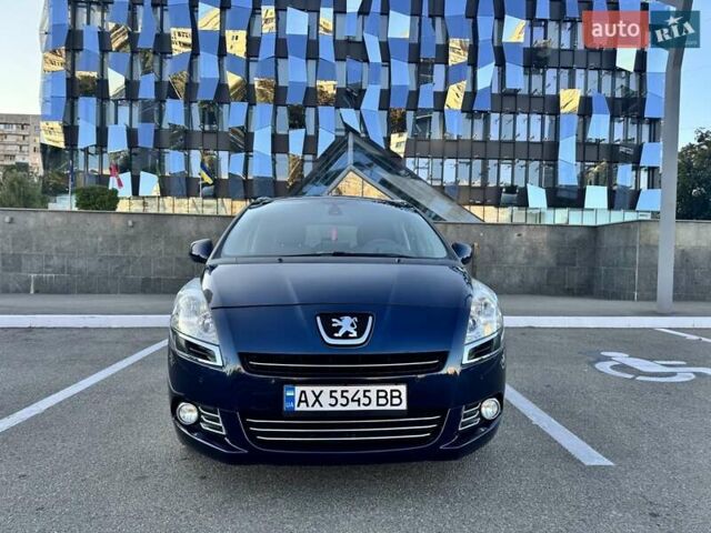 Синий Пежо 5008, объемом двигателя 1.6 л и пробегом 208 тыс. км за 7700 $, фото 1 на Automoto.ua