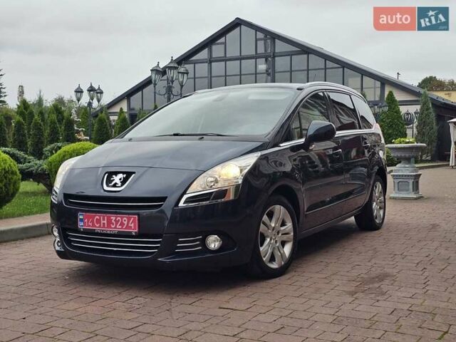 Синий Пежо 5008, объемом двигателя 1.6 л и пробегом 162 тыс. км за 9499 $, фото 1 на Automoto.ua